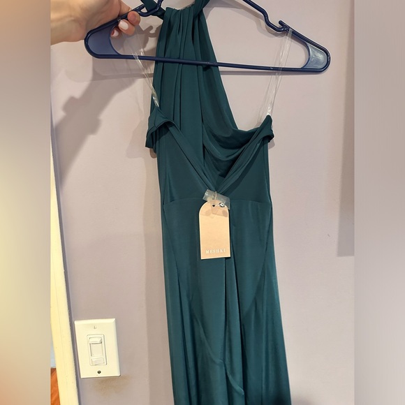 NWT MESHKI Elyna
Slinky Halter Maxi Dress - Forest Green - Picture 4 of 9